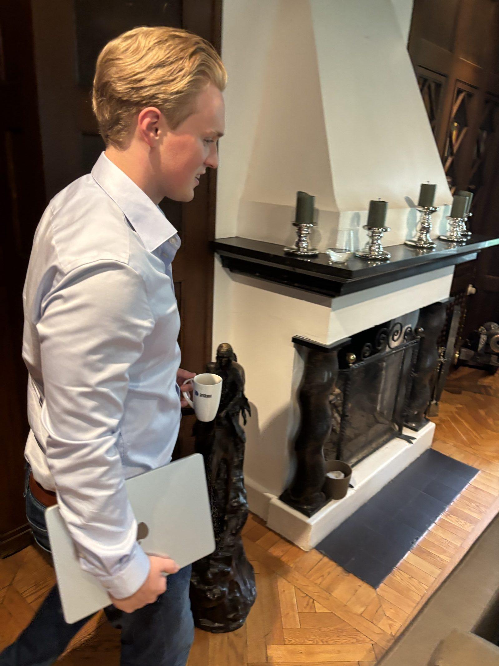 Thomas Malm, daglig leder i Nemnt., på vei til et kundemøte